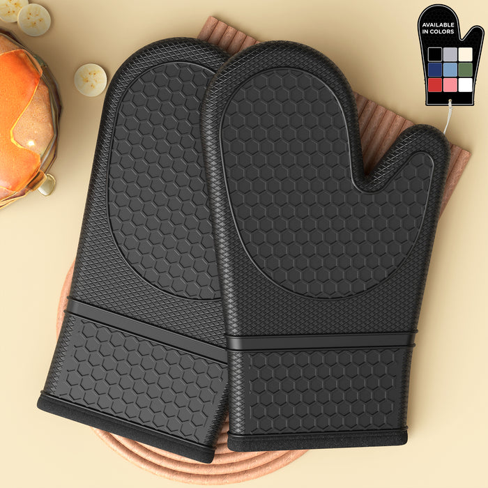 Kitsure Silicone Oven Mitts, Set of 2, Heat Resistant, Oven Gloves with Soft Lining, Non-Slip Kitchen Essentials, Kitchen Gadgets, Apartment Essentials, Great Gift for Cooking, Baking, Black US4031